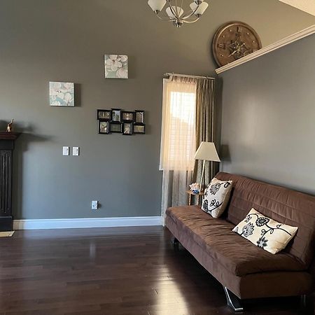 Citadel Cozy Quilt Private Bedroom YYC المظهر الخارجي الصورة